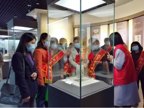 时庄村“好媳妇”“好婆婆”走进周口市博物馆