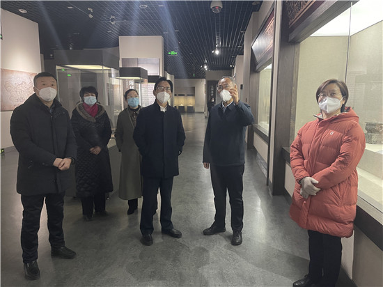 省委宣传部常务副部长曾德亚 到周口市博物馆调研