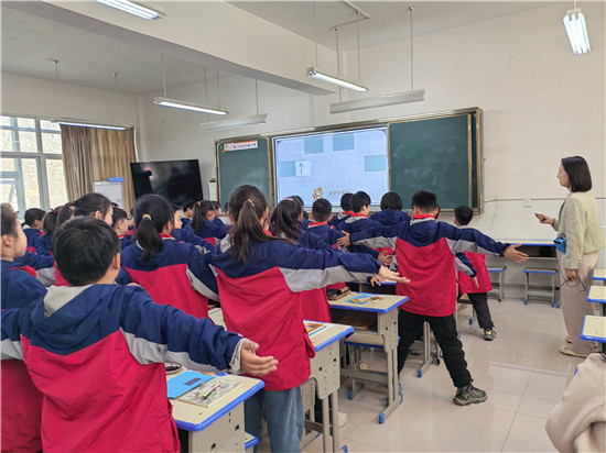 周口市博物馆赴市纺织路小学开展文化进校园活动