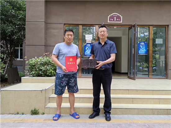 川汇区市民向周口市博物馆捐赠民国竹木漆盒