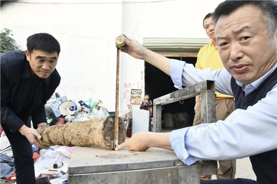 市民向周口市博物馆捐赠一尊明代铁炮